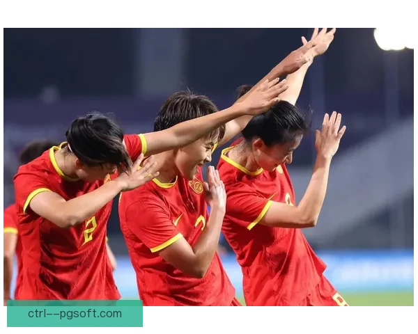 王霜带伤坚守亚洲杯赛场展现顽强拼搏精神为中国女足争光